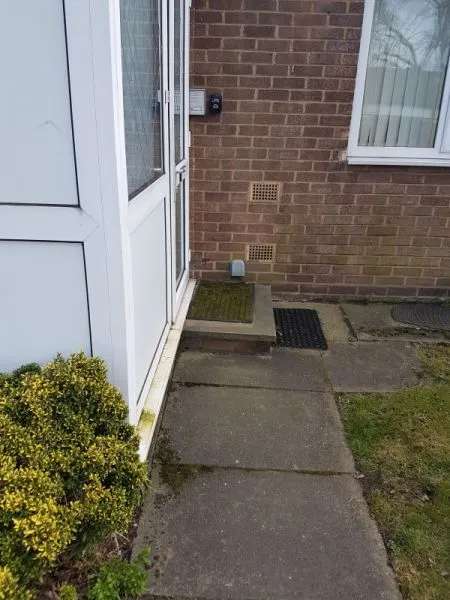 Bungalow For Rent in Sandwell, England