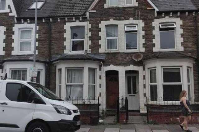 6 bedroom terraced house for sale