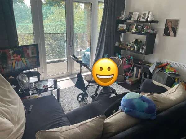 Flat For Rent in Elmbridge, England