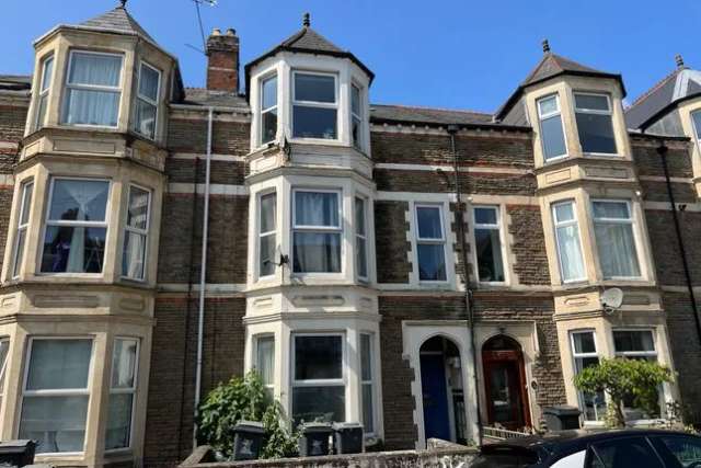 Flat to rent in Claude Road, Roath, Cardiff CF24