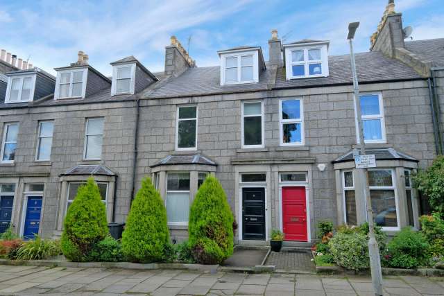 House For Sale in Aberdeen City, Scotland