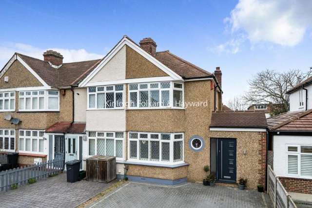 House Under Offer in London, England