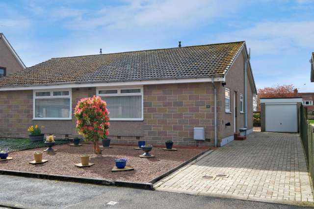 House For Rent in Westhill, Scotland