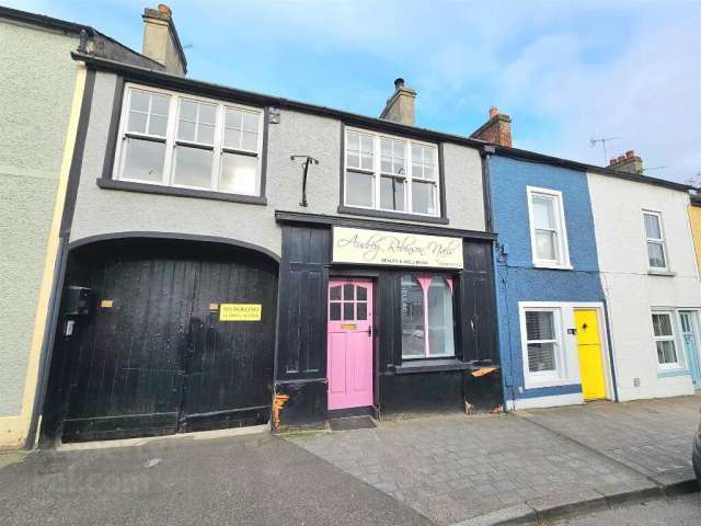 Commercial For Rent in Royal Hillsborough, Northern Ireland