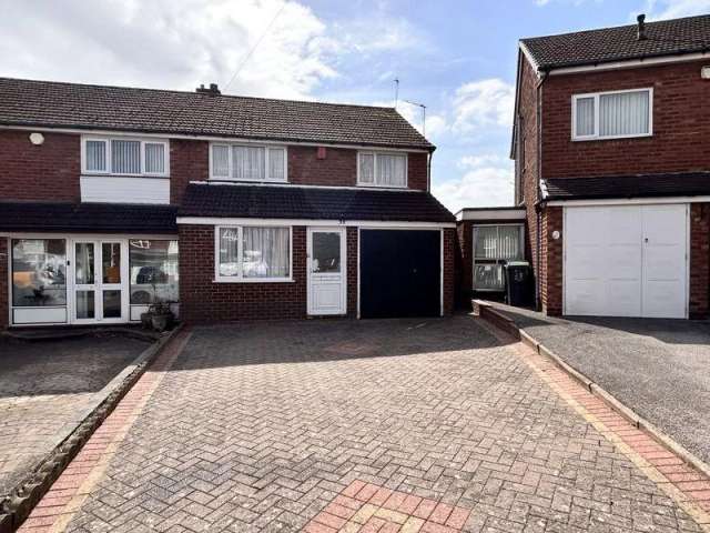 3 bedroom semi-detached house for sale