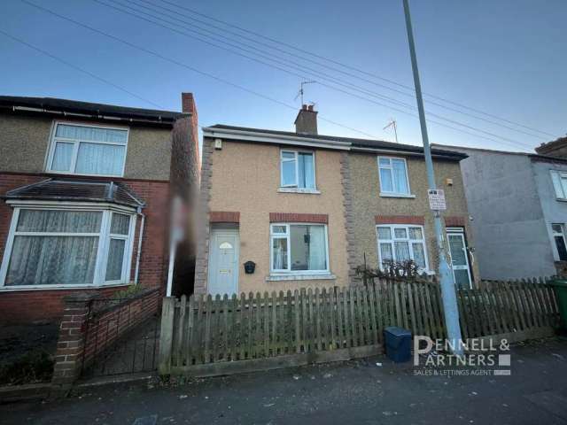 2 bedroom semi-detached house for sale