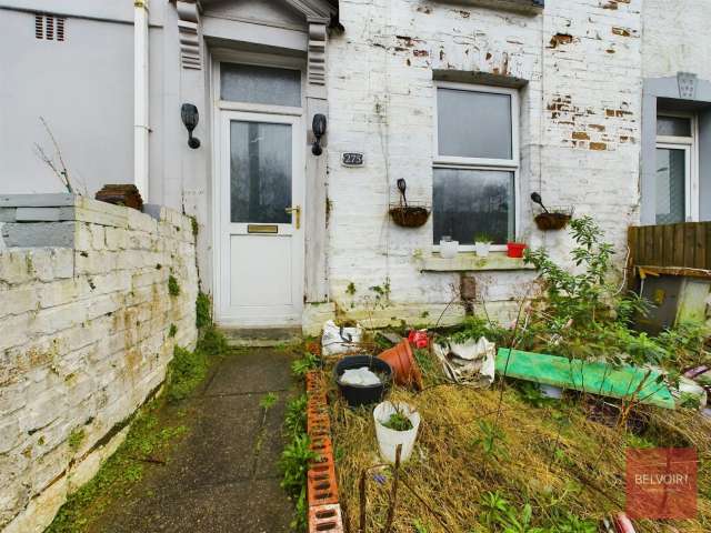 House For Sale in Swansea, Wales