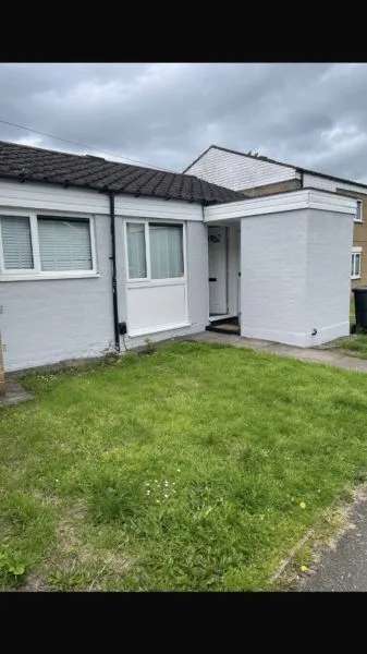 Bungalow For Rent in Birmingham, England