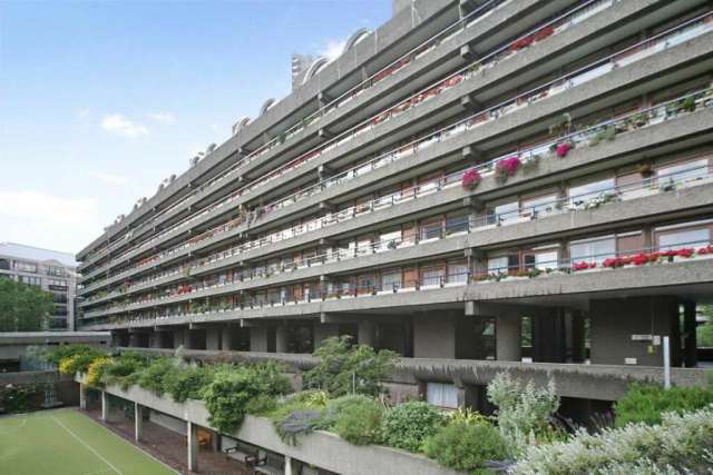 Flat For Rent in City of London, England