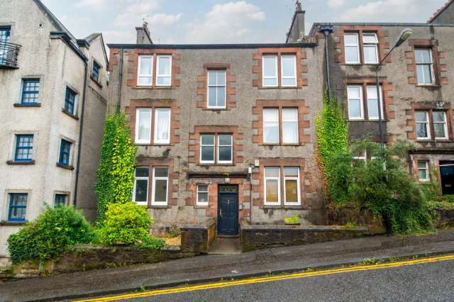 Flat For Sale in Stirling, Scotland