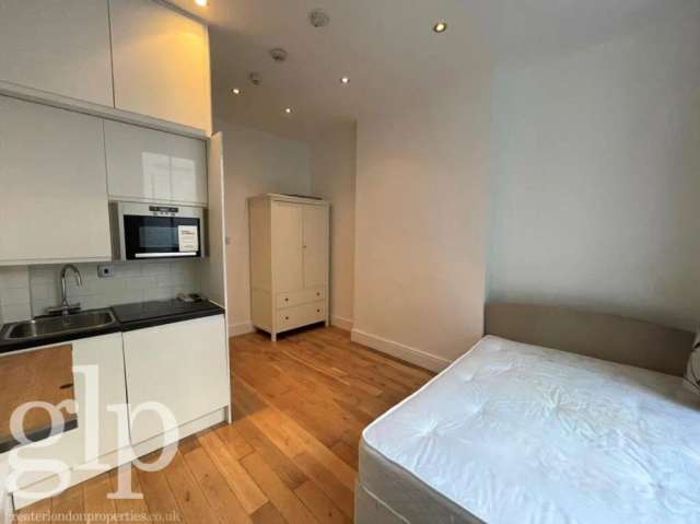 Apartment For Rent in City of Westminster, England