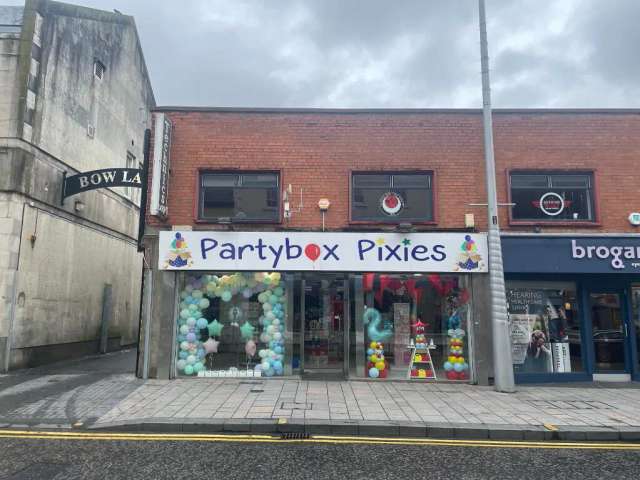 Commercial For Rent in Lisburn, Northern Ireland