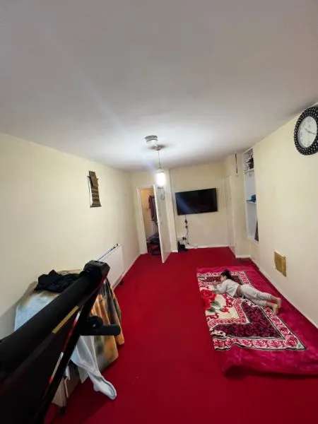 Flat For Rent in Reading, England