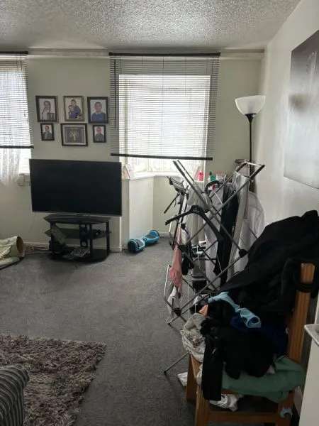 Flat For Rent in Leeds, England