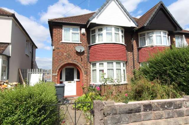 3 bedroom Semi Detached House for sale, Birmingham, West Midlands, B33