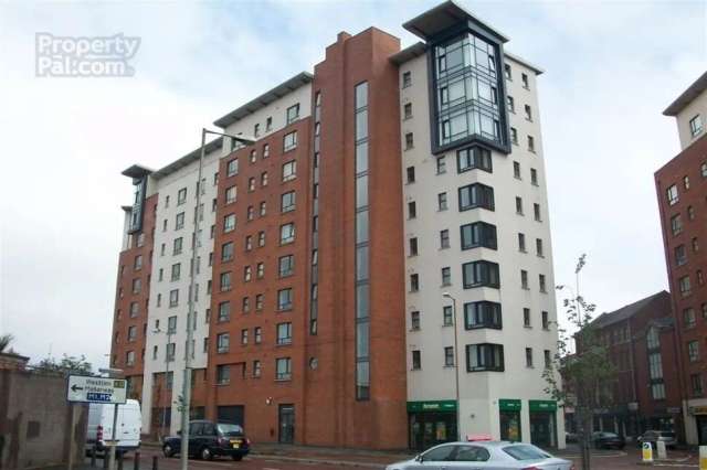 2 bedroom  Flat to rent, Belfast, BT1