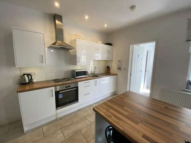 House For Rent in Nottingham, England