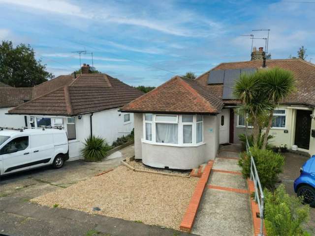 2 bedroom semi-detached bungalow for sale