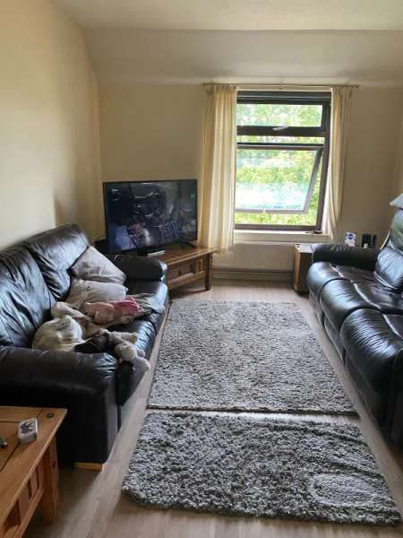 Flat For Rent in Tenby, Wales