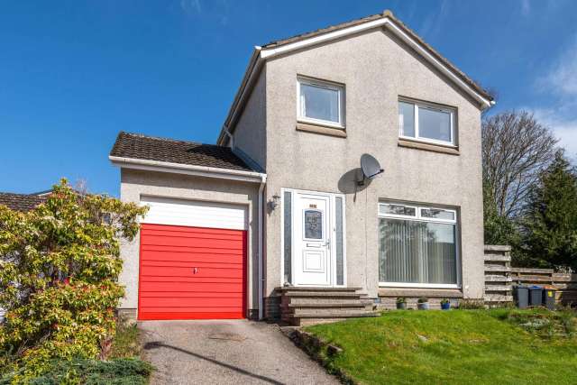 House For Rent in Westhill, Scotland