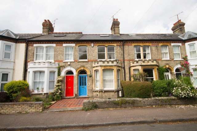 3 bedroom terraced house to rent