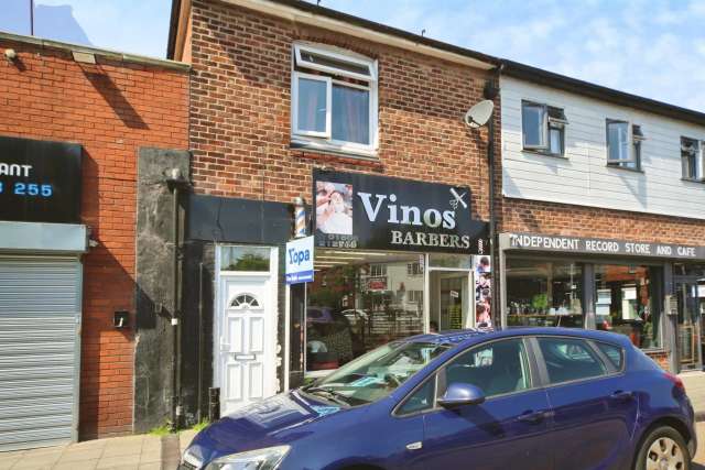 1 bedroom  Commercial Property