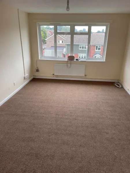 Flat For Rent in Abergavenny, Wales