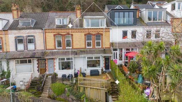 4 bedroom terraced house for sale