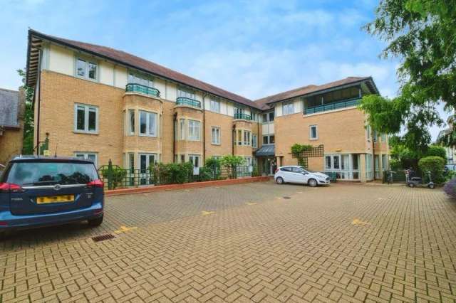 1 bedroom flat for sale