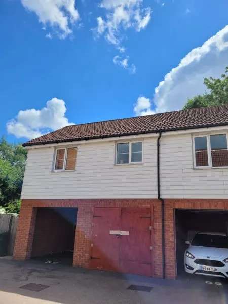 Flat For Rent in Basildon, England