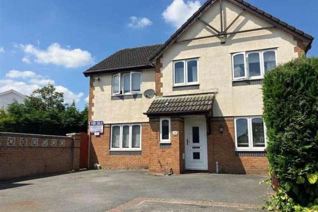 5 bedroom detached house for sale