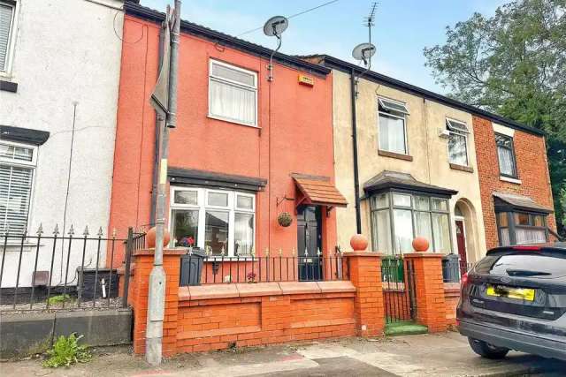 2 bedroom terraced house for sale