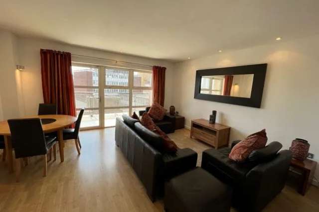 Flat to rent in Greyfriars Road, Cardiff CF10