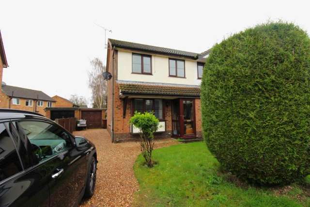 3 bedroom semi-detached house for sale