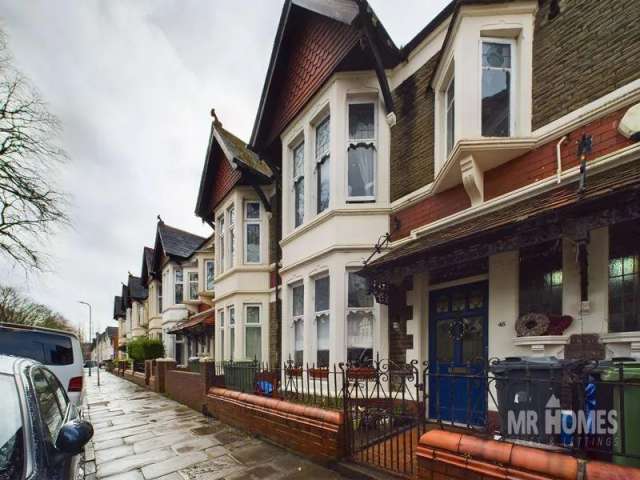 4 bedroom terraced house for sale