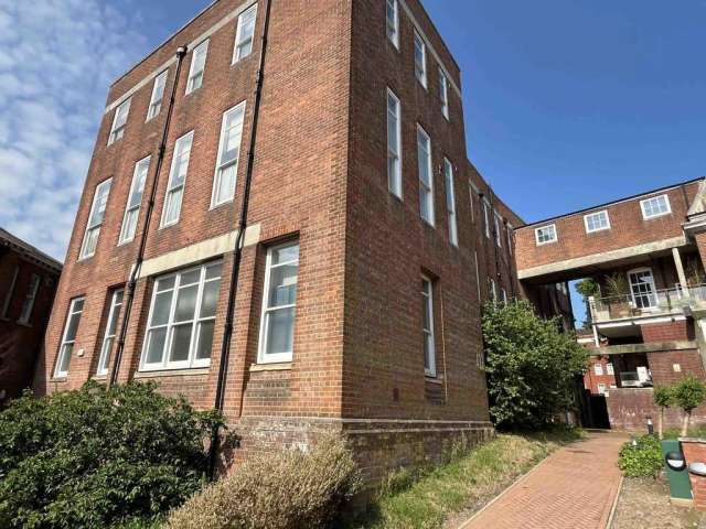 Office For Sale in Guildford, England