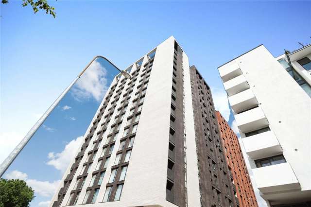 Flat For Sale in Salford, England