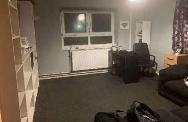 Flat For Rent in Bristol, England