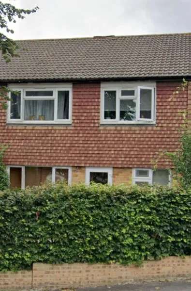 Flat For Rent in Guildford, England