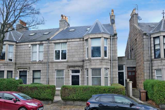 Flat For Sale in Aberdeen City, Scotland