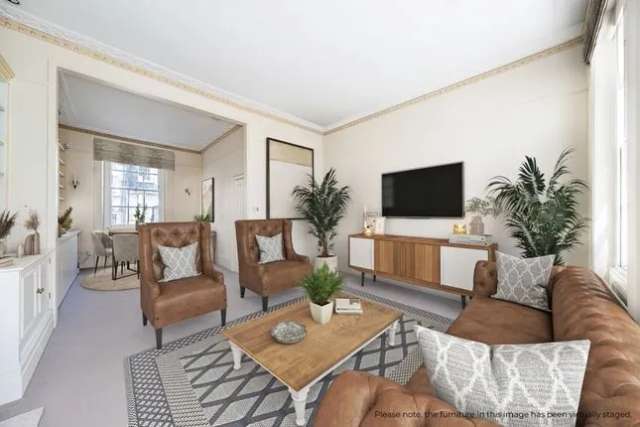 Maisonette to rent in Cambridge Street, London SW1V