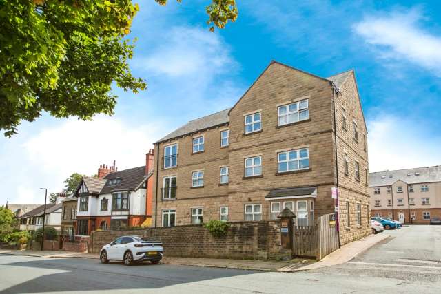 Flat For Sale in Calderdale, England