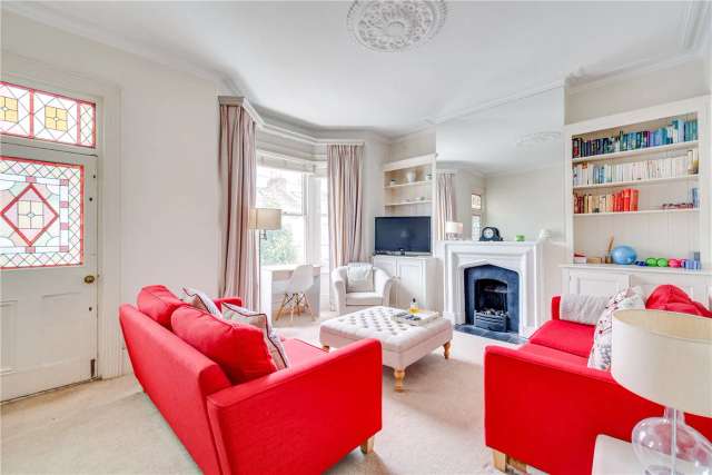 2 bedroom flat/apartment in 38 Fulham High Street