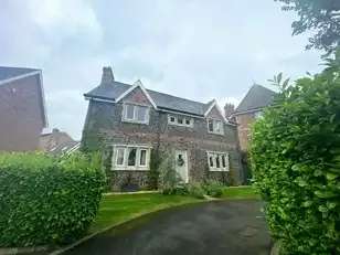 House For Rent in Royal Hillsborough, Northern Ireland