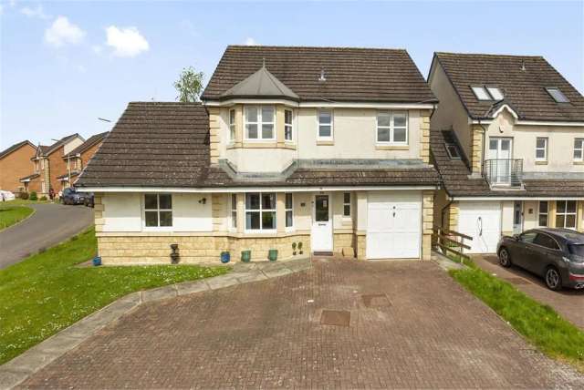 5 Bed House - Detached with 3 Reception Rooms