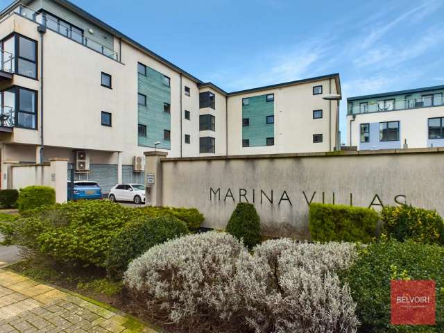 Flat For Sale in Swansea, Wales