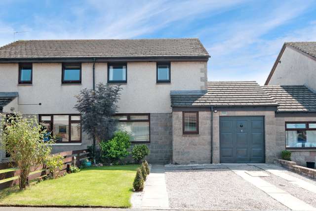 House For Rent in Portlethen, Scotland