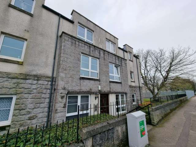 Flat For Sale in Aberdeen City, Scotland