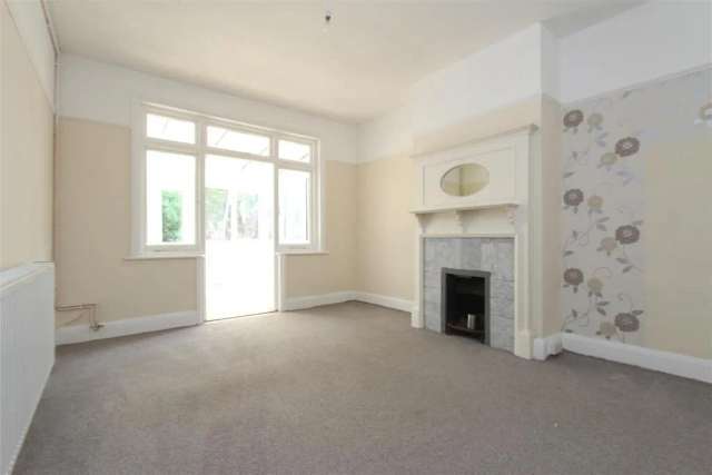 Charming 1 Bedroom Flat Sutton Road Maidstone 
