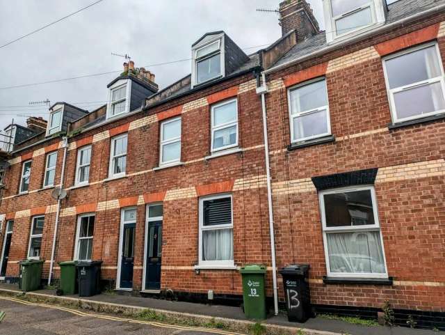 4 bedroom terraced house for sale